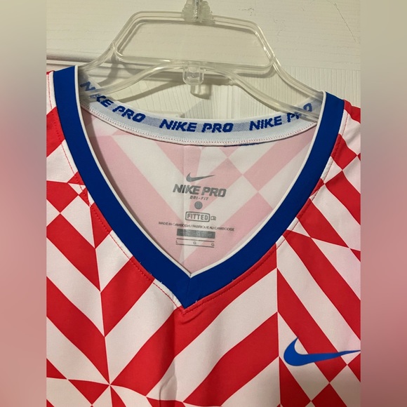 Nike Pro tank size L - Picture 2 of 5